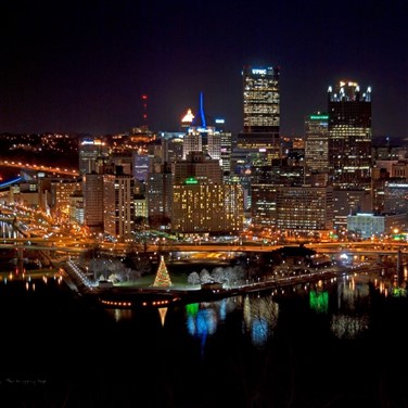 Light Up Night Dinner Cruise - Gateway Clipper